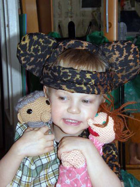 Домашний театр, связанный крючком